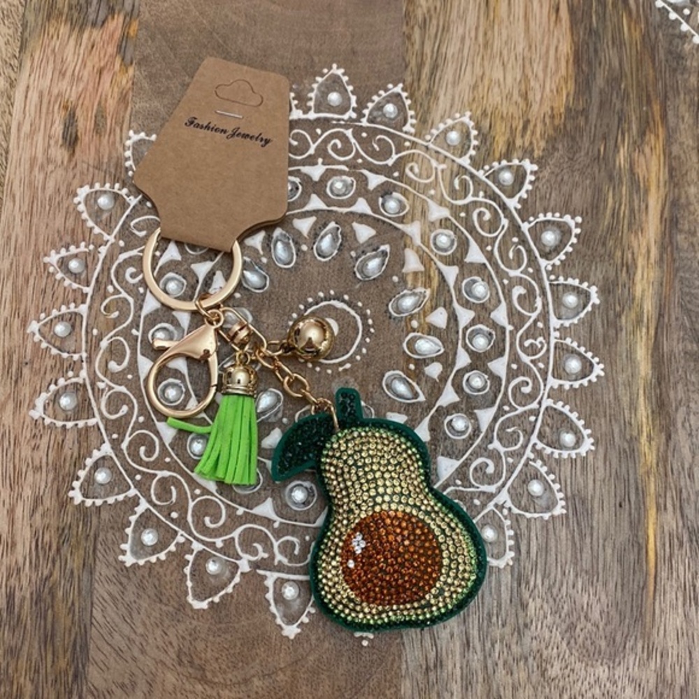 AVACADO PUFFY BLING KEYCHAIN